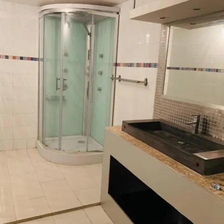 Hameau De La Jonquiere 2, Piscine Apartament