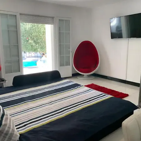 Hameau De La Jonquiere 2, Piscine Apartament